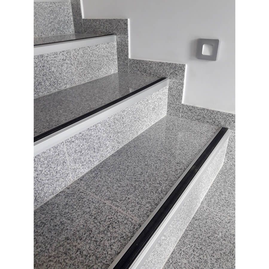 Stopień granitowy / New Bianco Cristal polerowany 150x33x2 cm - obrazek 4